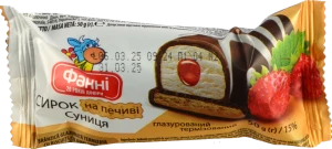 Сирок глазурований 15% на печиві Суниця Фанні м/у 50г