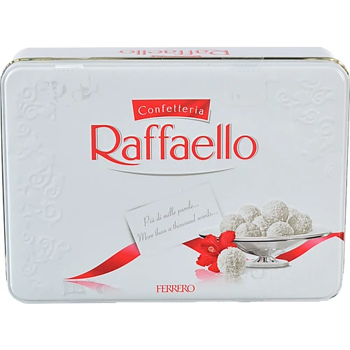 Цукерки у кокосовій стружці з цілим мигдальним горіхом Raffaello з/б 300г