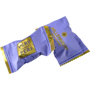 Цукерки шоколадні молочні з арахісом родзинками злаковими пластівцями та солоною карамеллю Very Peri Millennium кг