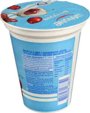 Йогурт Danone 3.2% Вишня 260г