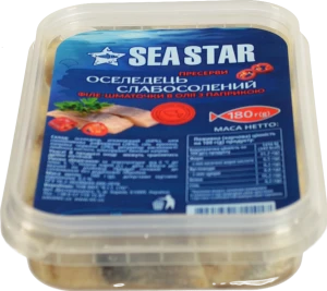 Оселедець філе Seastar 180г шматочки в олії паприка