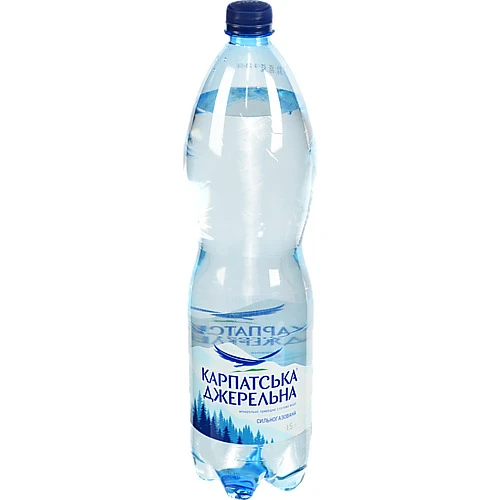 Вода мінеральна сильногазована Карпатська Джерельна 1,5 л